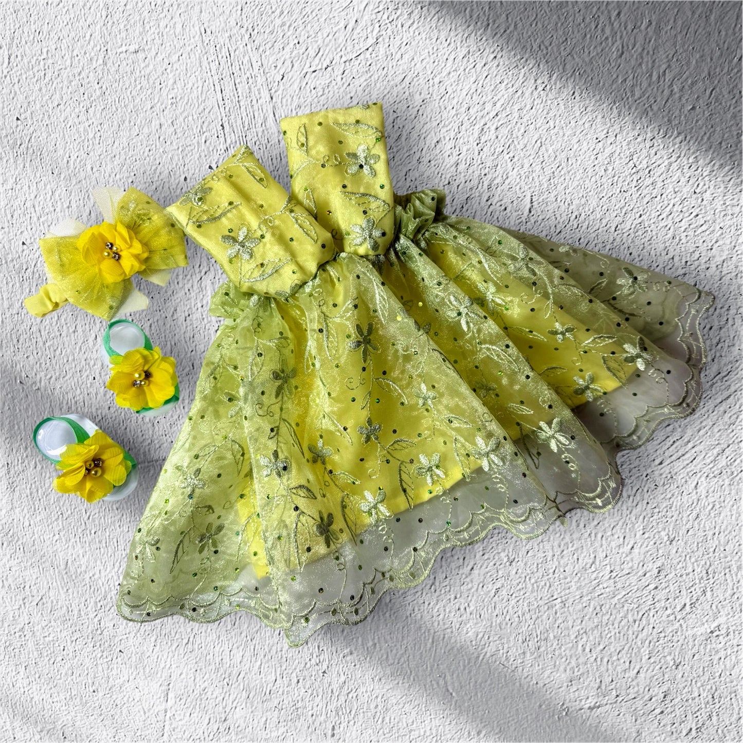 👗✨Vestido bebé verde lima y amarillo