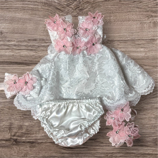👗✨Vestido bebé en tulle blanco y rosa